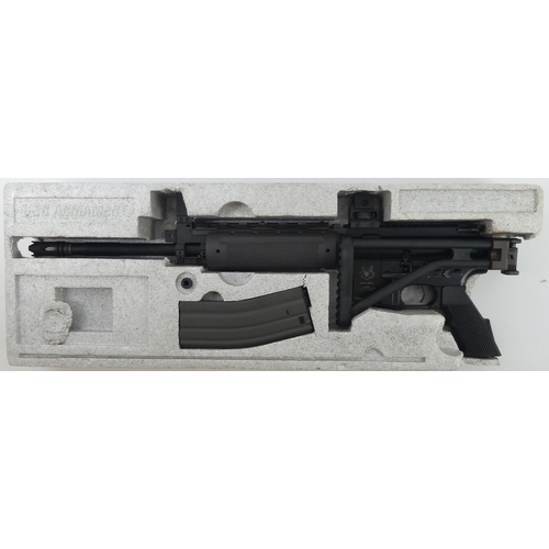 204 - G & G Armament  GR16 series GR300 6mm electric airsoft rifle, boxed, 70cm.
No licence is required to... 