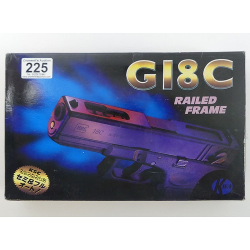 225 - KWA G18C railed frame CO2 air machine pistol, boxed with instructions, 18cm. No licence is required ... 