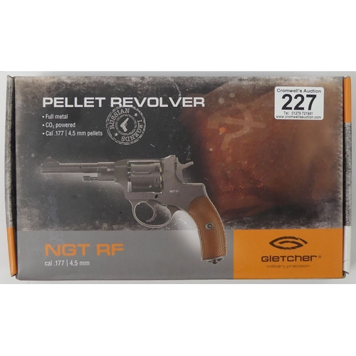 227 - Gletcher NGT RF Cal.177 CO2 powered pellet revolver, 25cm. No licence is required to purchase this i... 