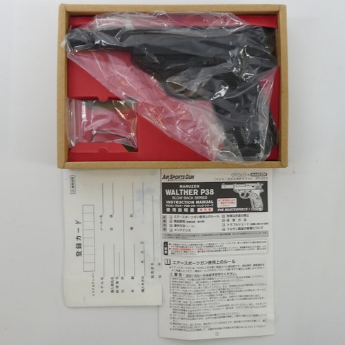 233 - Maruzen Walther P38 series CO2 air sports gun boxed with instructions, 20cm.
No licence is required ... 