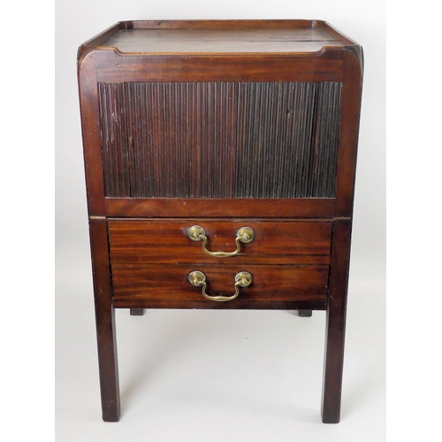 506 - Georgian mahogany bedside cabinet with tambour shutter. 79 x 50cm.