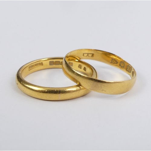 14 - Two 22ct gold wedding rings, 5.3 grams, size L1/2 - M.