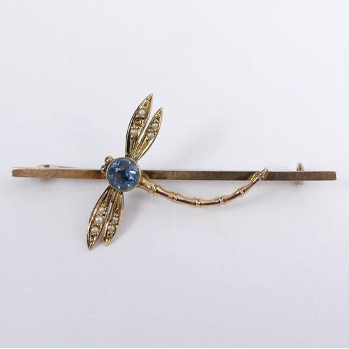 41 - 9ct gold Dragonfly design brooch, 2.6 grams, 55mm x 27mm.