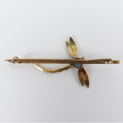 41 - 9ct gold Dragonfly design brooch, 2.6 grams, 55mm x 27mm.