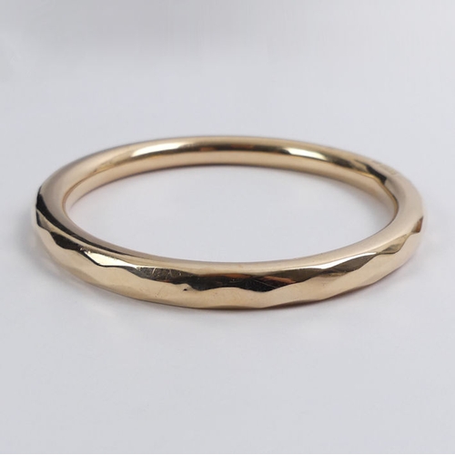 43 - 9ct gold and rose gold bangle, Birm. 1921, 15.7grams, 7.8mm x 84mm.