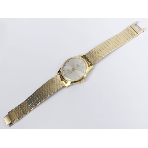 101 - Gents gold tone Bernex Barracuda 17 jewel, manual wind watch, with box and papers, 35.4mm.
Condition... 