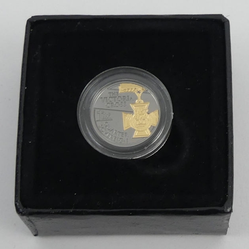 143 - The Victoria Cross remembrance quarter gold sovereign, cased.