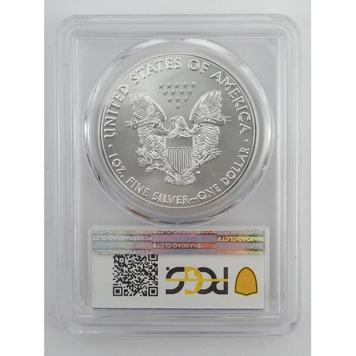 149 - 2019 un-circulated American Eagle fine .999 silver dollar, boxed with C.O.A.