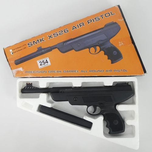 254 - SMK X526 Precision Break Barrel .22 air pistol boxed. 36 cm in length.