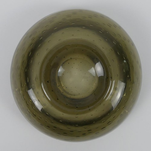 344 - Whitefriars controlled air bubble inclusion art glass bowl. 20 x 10 cm.