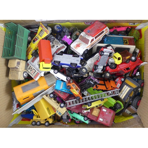 430A - A box of Dinky, Matchbox, Corgi and Lesney diecast vehicles.