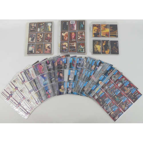 462 - Approximately eight hundred Star Trek collectors cards, including full sets.