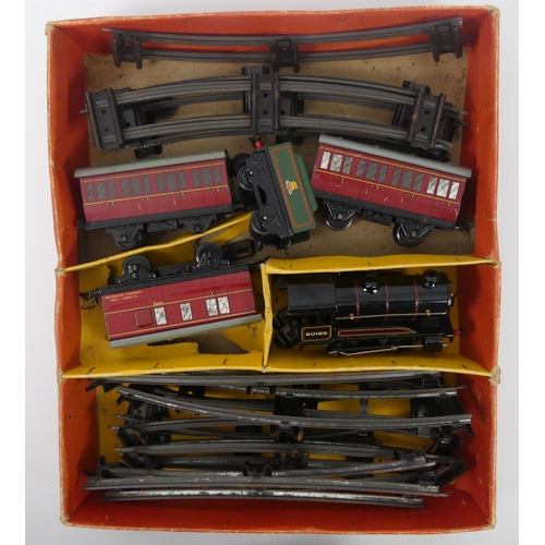 412 - A boxed Hornby O gauge clockwork train set.