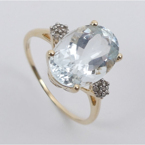 26 - 9ct gold aquamarine and white topaz ring, 3.4 grams, 13.8mm, size T 1/2.