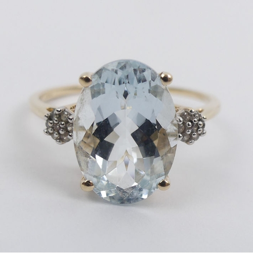 26 - 9ct gold aquamarine and white topaz ring, 3.4 grams, 13.8mm, size T 1/2.