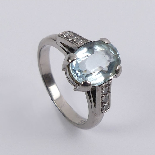 32 - 18ct white gold, aquamarine ring set with diamonds to the shoulders, 4.9 grams, 8.8mm, size I 1/2.