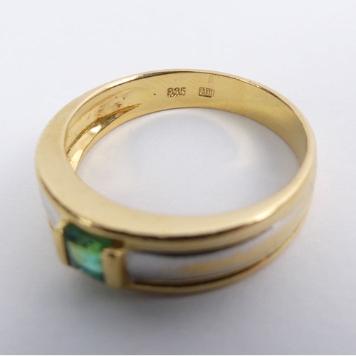 2 - 20ct gold and emerald single stone ring, 4.5 grams, 5.7mm, size M.