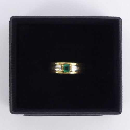 2 - 20ct gold and emerald single stone ring, 4.5 grams, 5.7mm, size M.