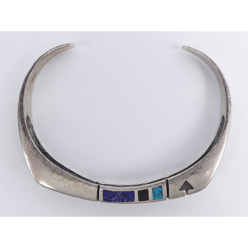 25 - Native American silver turquoise and lapis lazuli cuff bangle, 22.6 grams, 8.6mm.