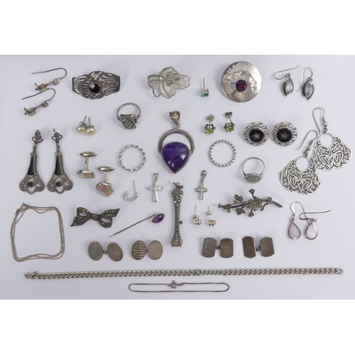 36 - A box of silver jewellery, including pendants, cufflinks, brooches and Pandora, 202 grams.