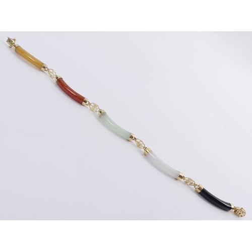 39 - 14ct gold and Chinese Jade bracelet, 9.2 grams, 18.5cm, 5.1mm.