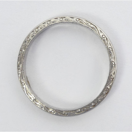 40C - Platinum wedding ring, 3.1 grams, 2.3mm, size K1/2.