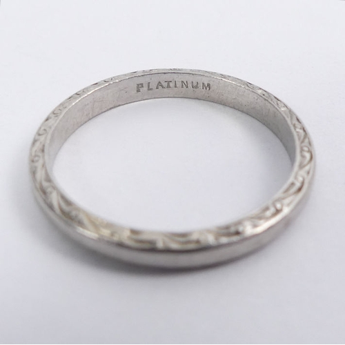 40C - Platinum wedding ring, 3.1 grams, 2.3mm, size K1/2.