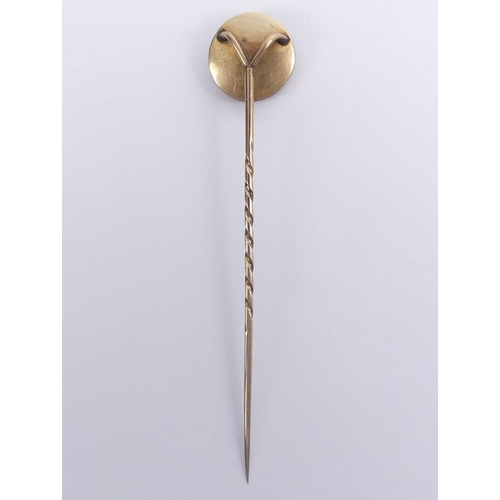 77 - 9ct gold (tested) hand painted fox design stick pin, 2.5 grams, 14m in diameter, 76mm long.