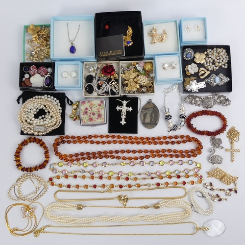 96 - A box of mixed costume jewellery, including a silver and diamond bracelet, amber items and a Joan Ri... 