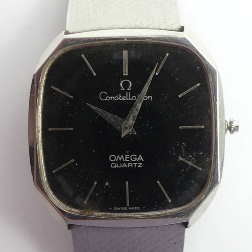 107 - Gents Omega Constellation quartz watch, 34mm.