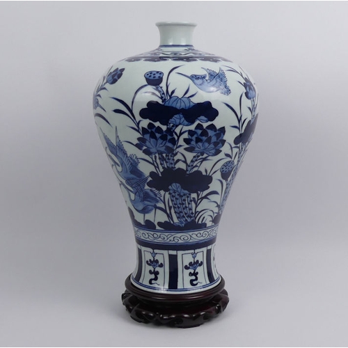 388 - Chinese Mei-Ping blue and white porcelain vase and stand, 44cm.