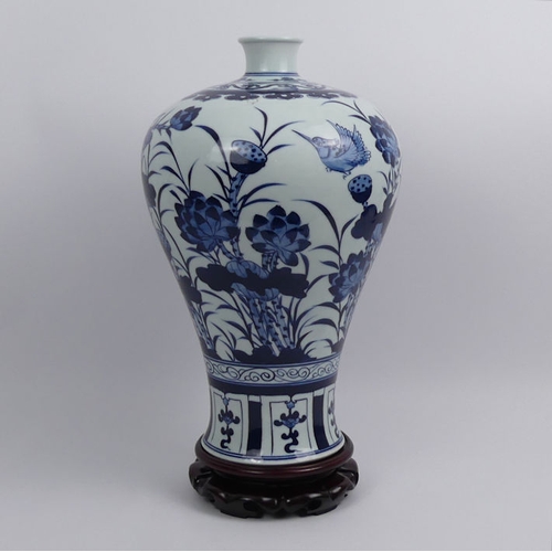 388 - Chinese Mei-Ping blue and white porcelain vase and stand, 44cm.