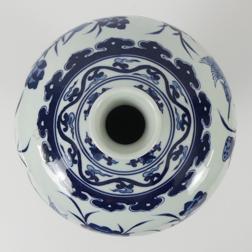 388 - Chinese Mei-Ping blue and white porcelain vase and stand, 44cm.