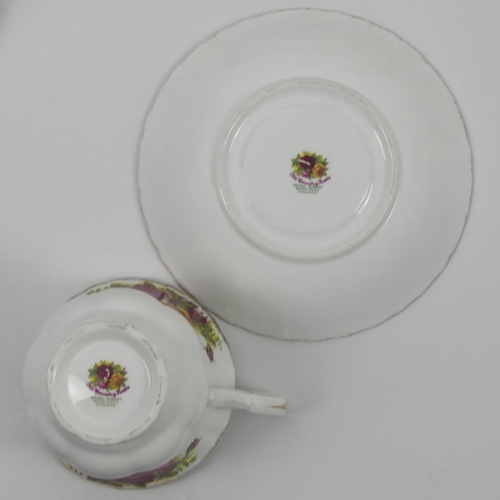 381 - Twenty-one pieces of Royal Albert Old Country Roses tableware, including gravy boat and stand, cups ... 