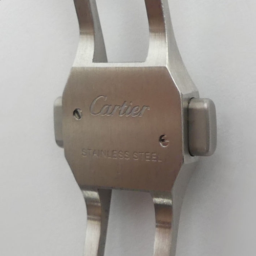 109 - A Cartier, Santos de Cartier, automatic stainless steel gents watch, with original box which was pur... 