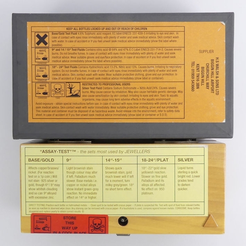 30C - A boxed gold acid testing kit. Over 18's only.