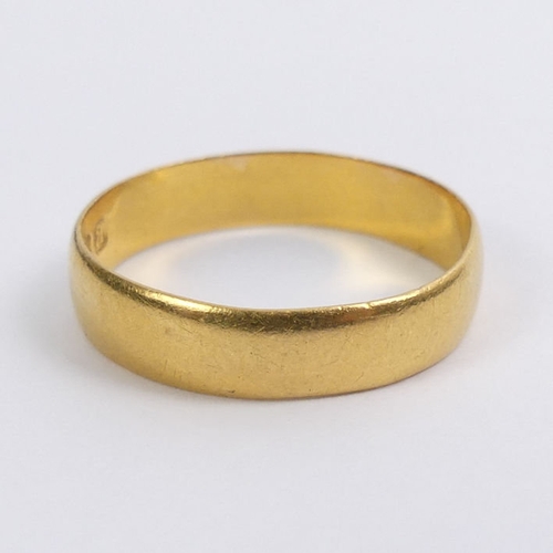 55 - 22ct gold wedding ring, Birm. 1900, 2.3 grams, 4.4mm, size M 1/2.