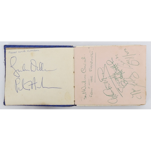 400 - A 1960's autograph book with signatures from bands of the time, including Fleetwood Mac, Peter and G... 