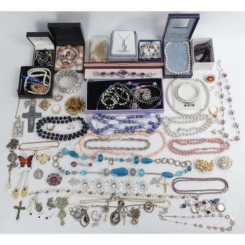 47 - A box of mixed costume jewellery, including Swarovski crystal items.