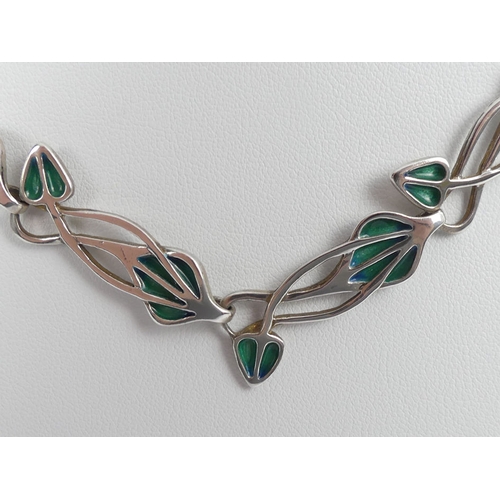 50D - Sterling silver and green enamel Art Nouveau design necklace, 45cm x 37.8mm.