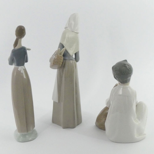 357 - Three Lladro figures, 4522, 