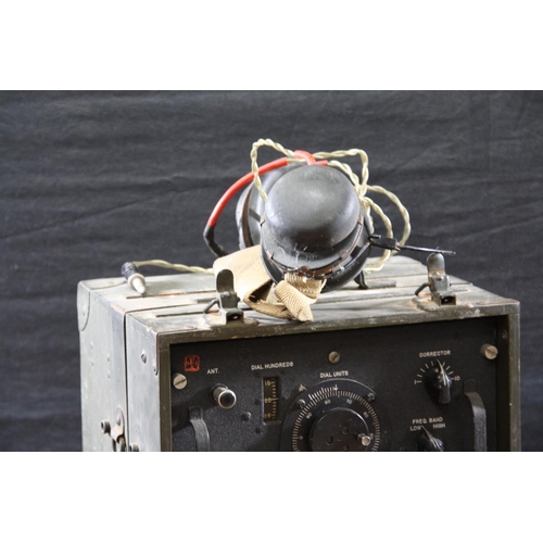 123 - US Army Bendix Radio - Signal Corps with G8 CRH applied to front