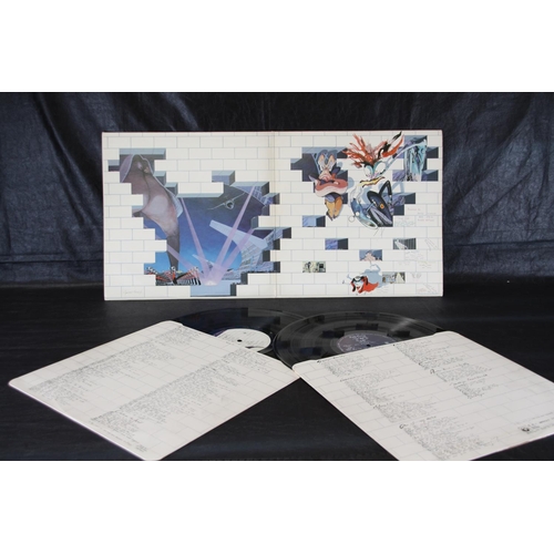 2 - Pink Floyd - The Wall vinyl LP SHDW411