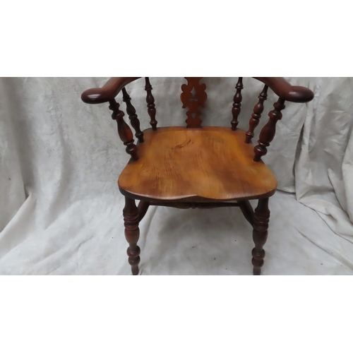 219 - Good quality Victorian yew wood comb back Windsor chair with pierced splat back, solid seat, turned ... 