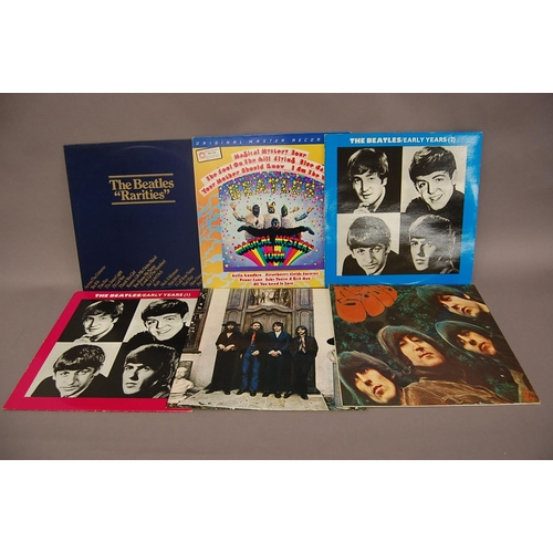 32 - Extensive Beatles collection including - Yellow Submarine (PCS7070), The Beatles (white album) (PMC7... 