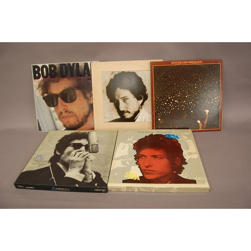 34 - An impressive and extensive collection of Bob Dylan records and box sets 35 LPS