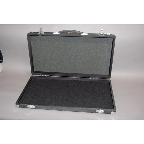 64 - Djano Gigman pedal board/case