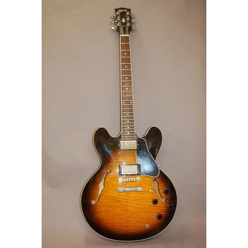 106 - 1998 Gibson 335 tobacco sunburst electric guitar, with two humbucker pickups, Grover tuning pegs, tu... 