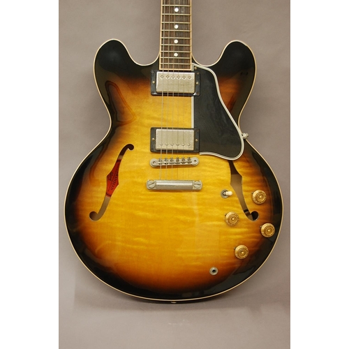 155 - Gibson ES-335 1959 reissue (custom shop) electric guitar with two humbucker pickups, chrome hardware... 