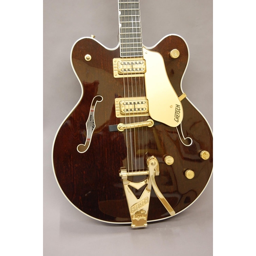 158 - In wonderful condition a Gretsch Chet Atkins Country Gentleman electric six string guitar with gold ... 